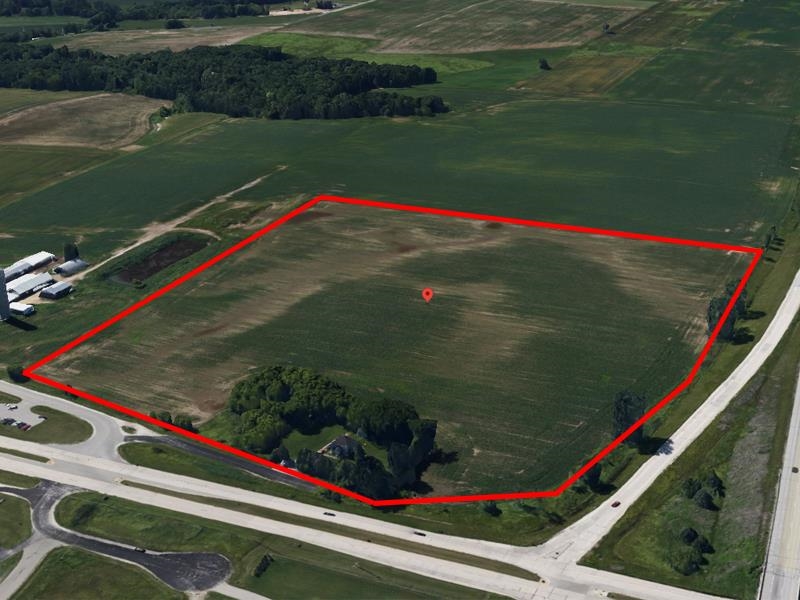 5813 Michigan Avenue Manitowoc, WI 54220 - Photo 2 of 7