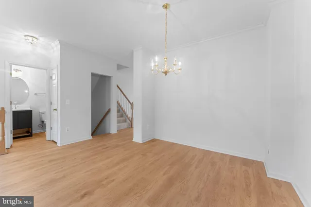 $699,900 | 20831 Miranda Falls Square, Sterling, VA 20165