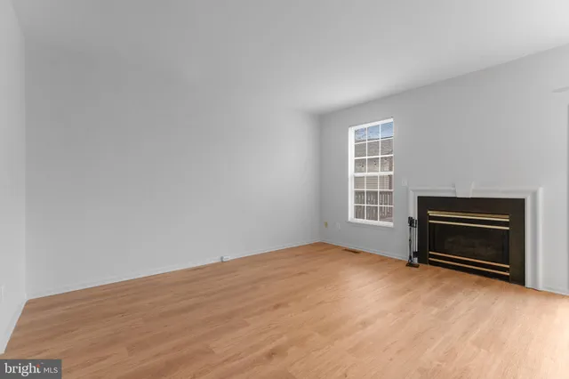 $699,900 | 20831 Miranda Falls Square, Sterling, VA 20165