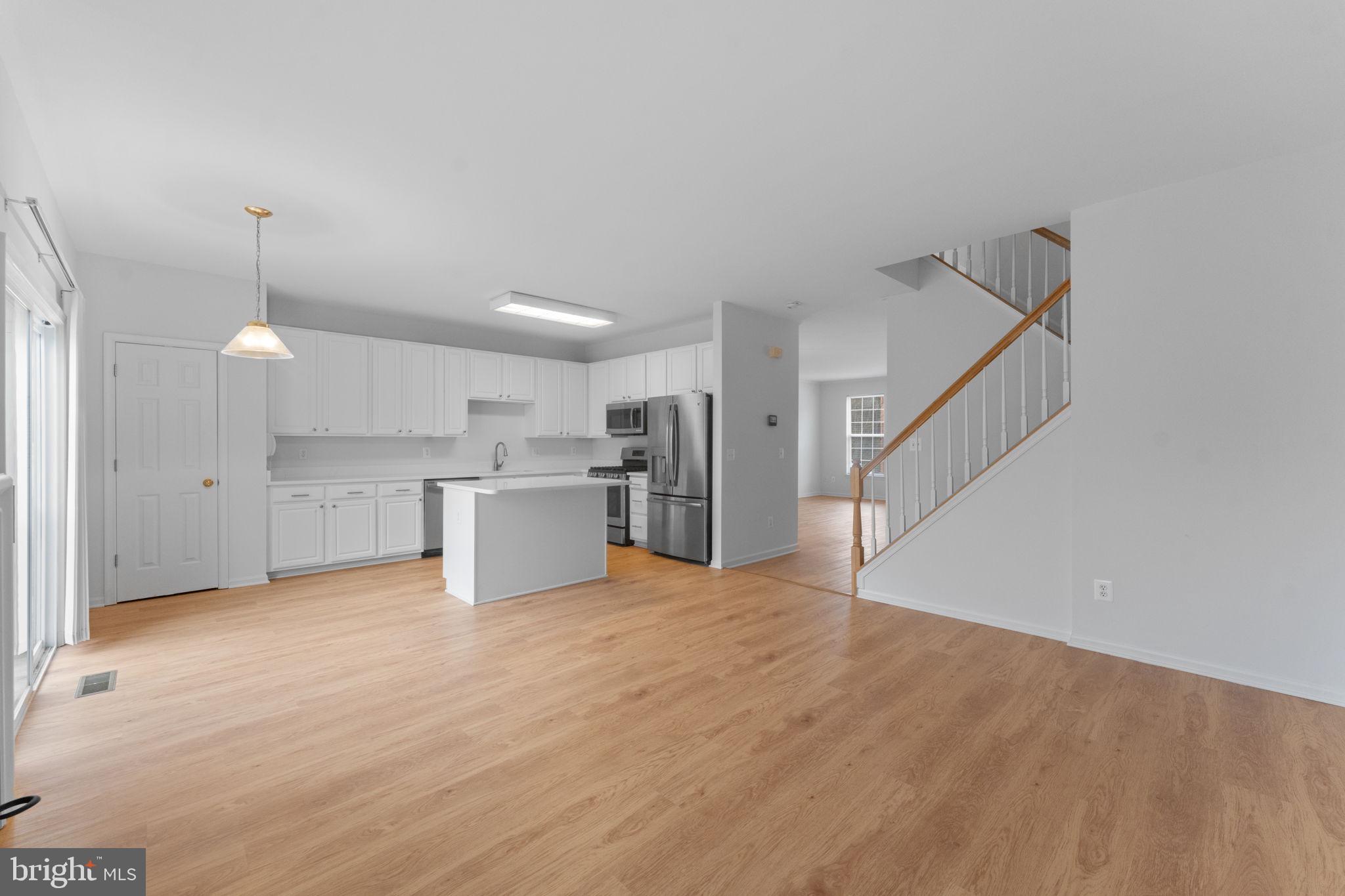 20831 Miranda Falls Square Sterling, VA 20165 - Photo 18 of 86