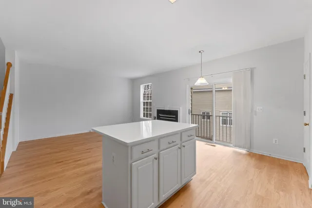 $699,900 | 20831 Miranda Falls Square, Sterling, VA 20165