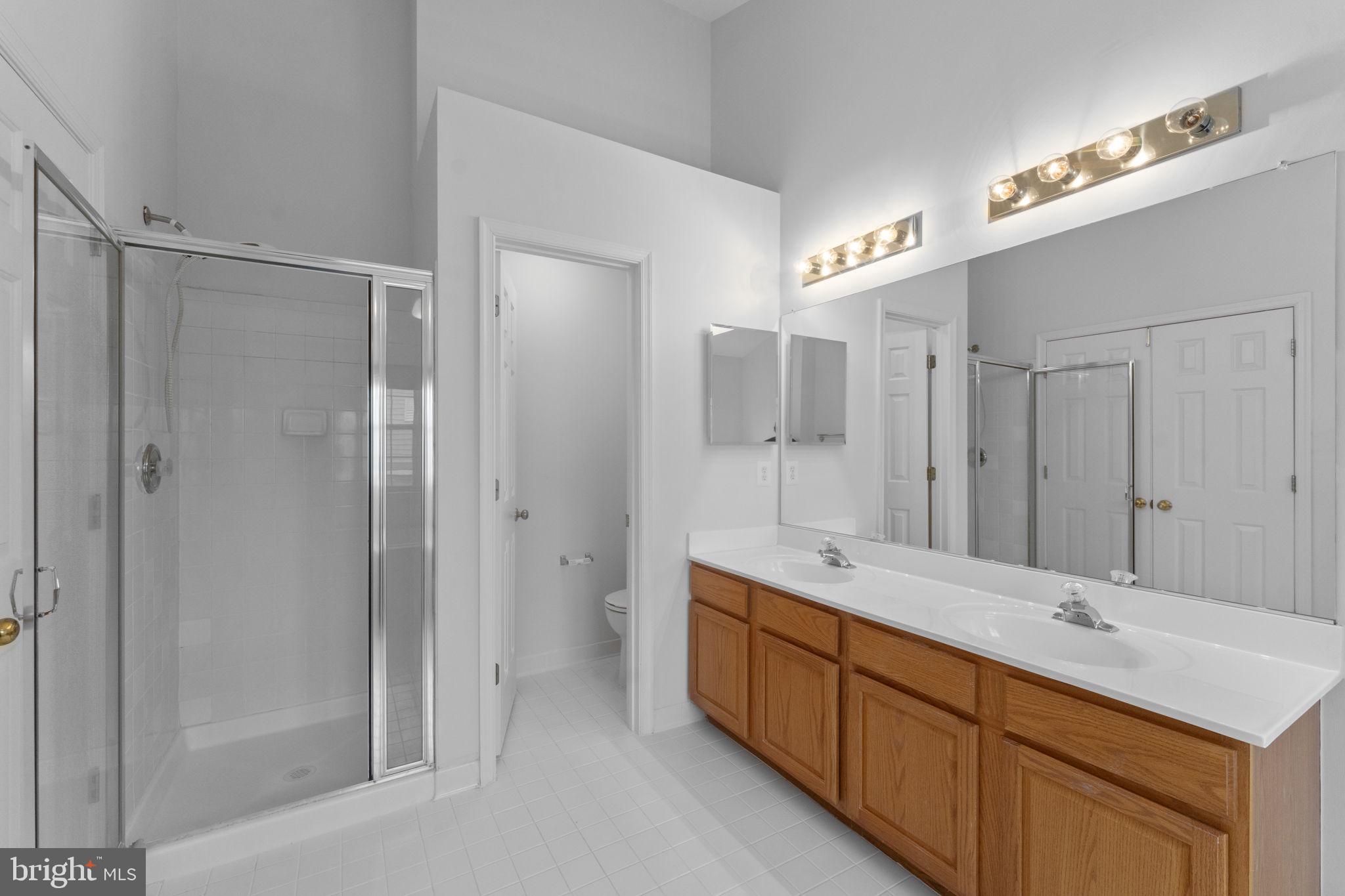 20831 Miranda Falls Square Sterling, VA 20165 - Photo 39 of 86