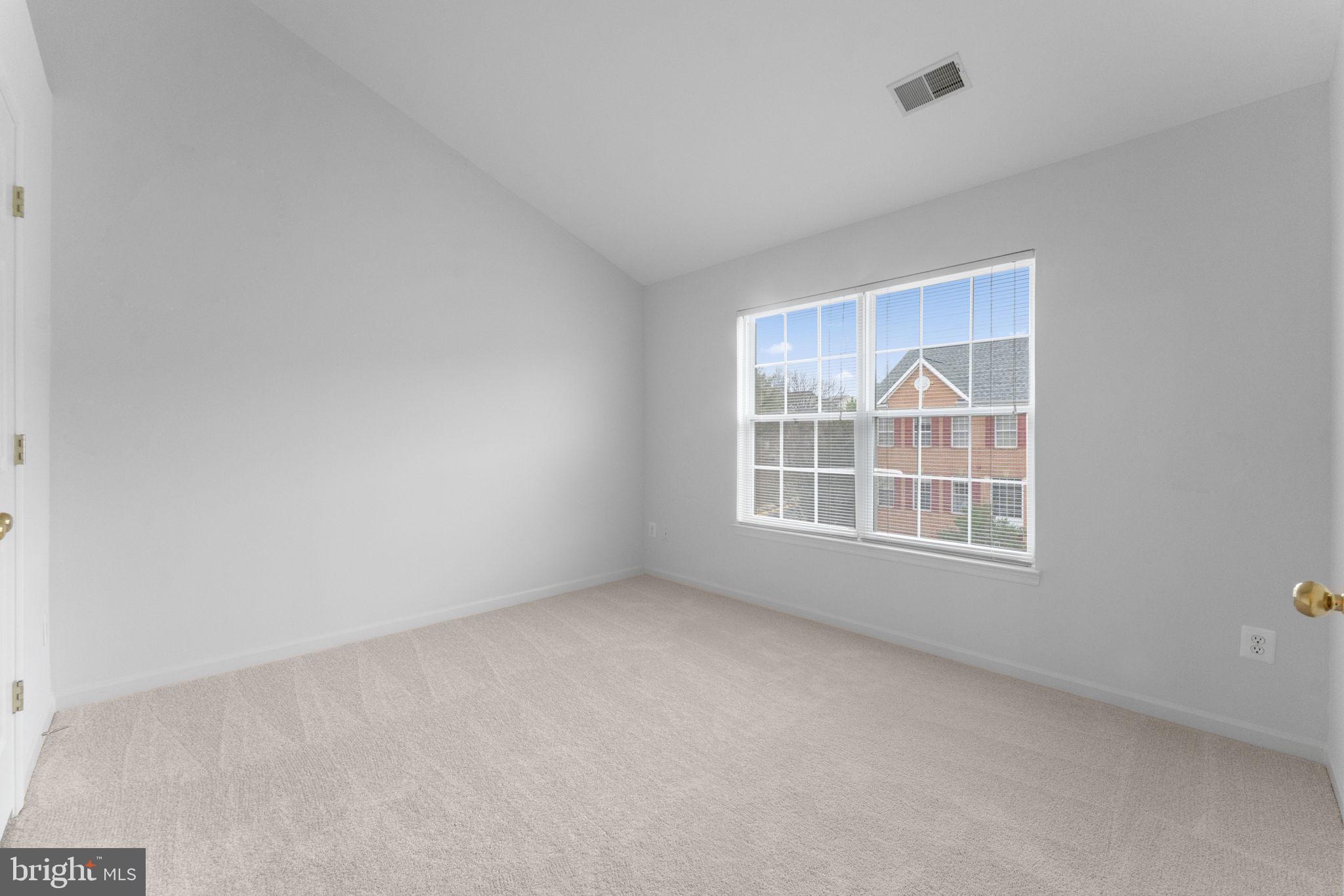 20831 Miranda Falls Square Sterling, VA 20165 - Photo 43 of 86