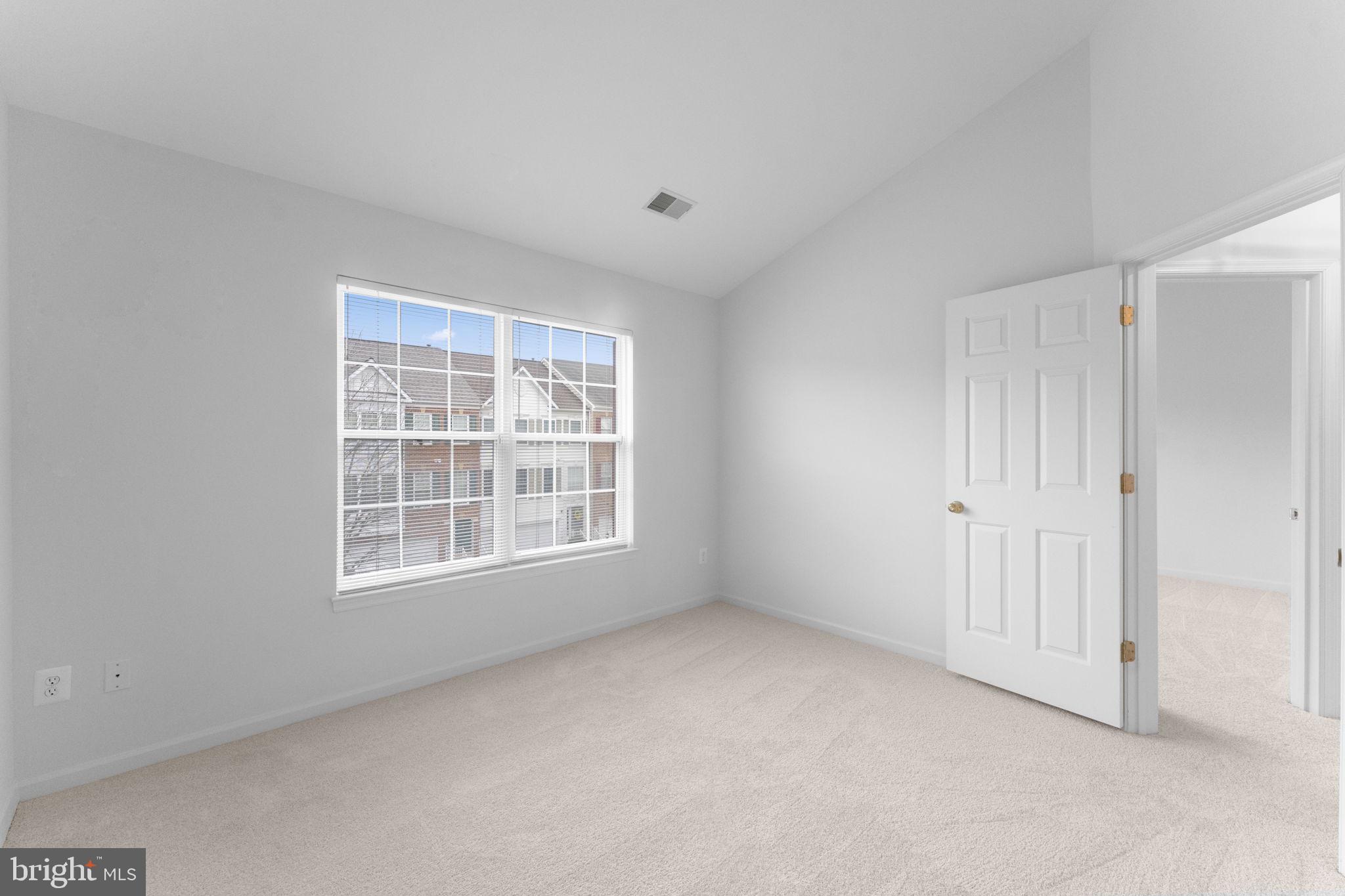 20831 Miranda Falls Square Sterling, VA 20165 - Photo 45 of 86