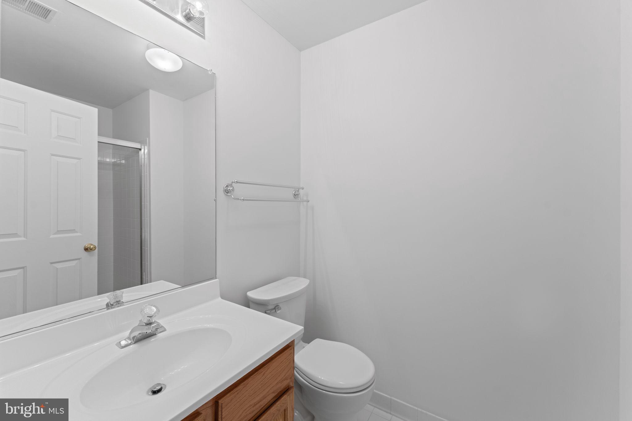 20831 Miranda Falls Square Sterling, VA 20165 - Photo 57 of 86