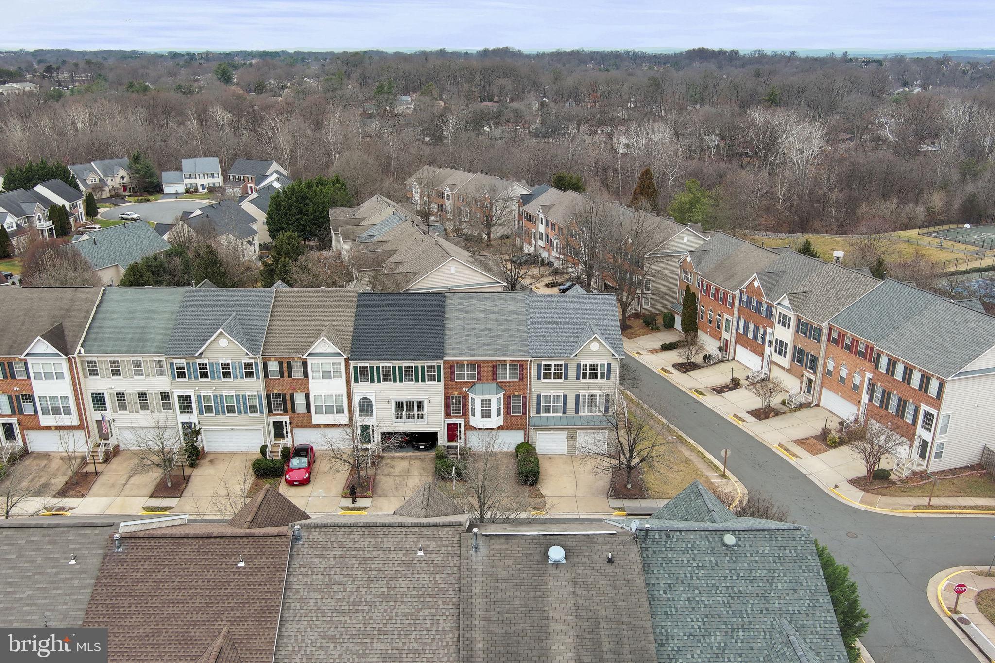 20831 Miranda Falls Square Sterling, VA 20165 - Photo 68 of 86