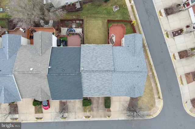 $699,900 | 20831 Miranda Falls Square, Sterling, VA 20165