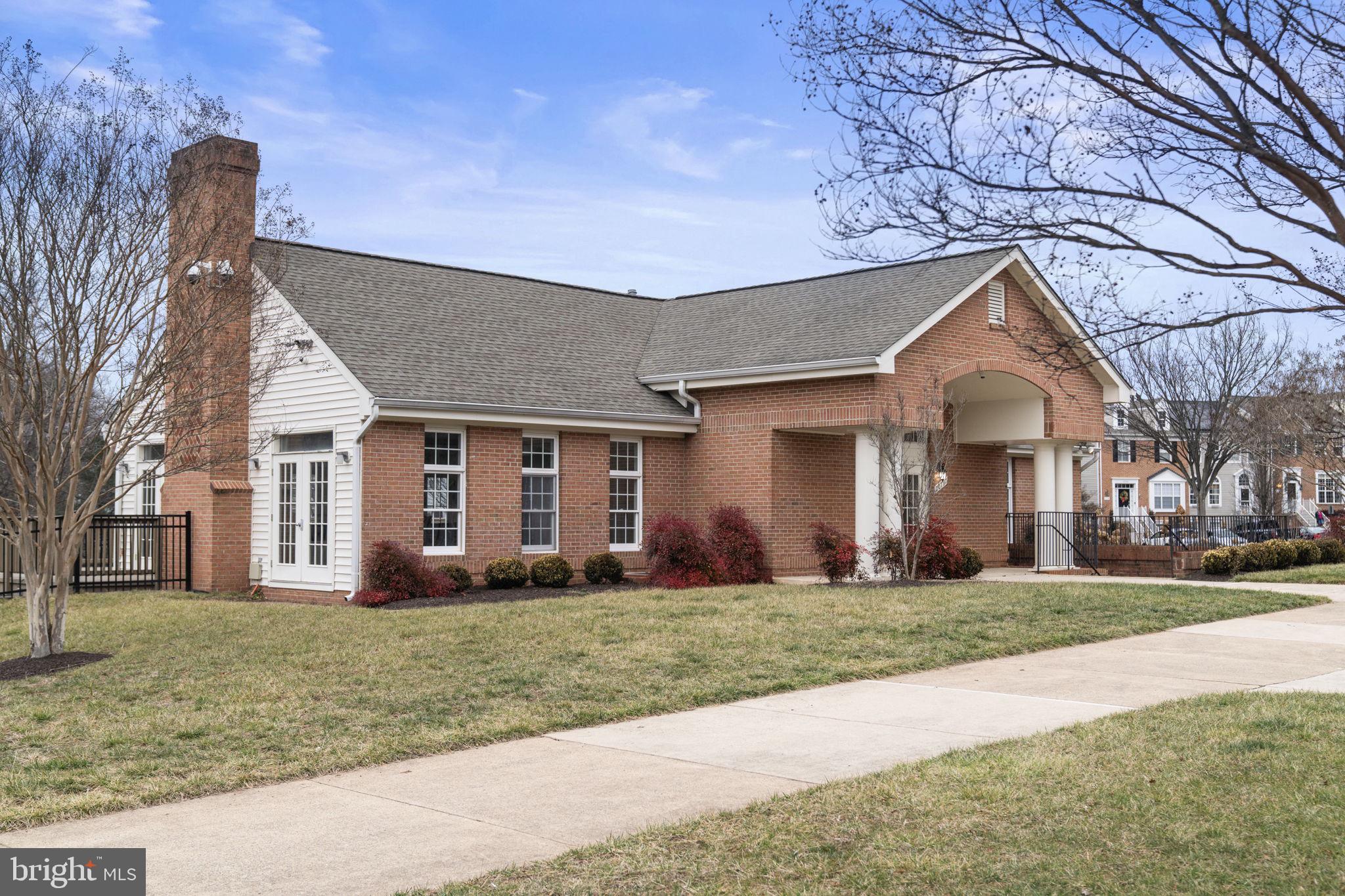 20831 Miranda Falls Square Sterling, VA 20165 - Photo 72 of 86