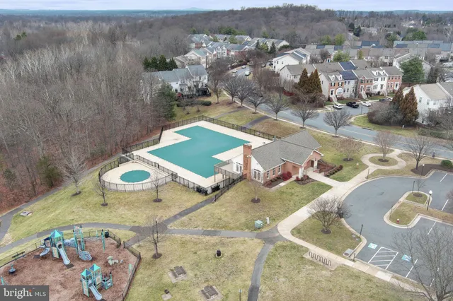 $699,900 | 20831 Miranda Falls Square, Sterling, VA 20165