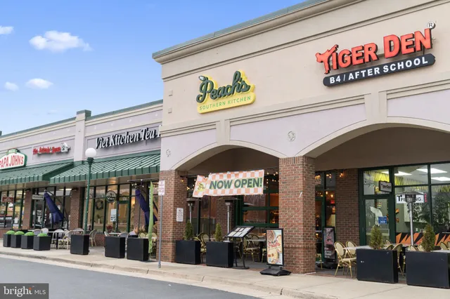 $699,900 | 20831 Miranda Falls Square, Sterling, VA 20165