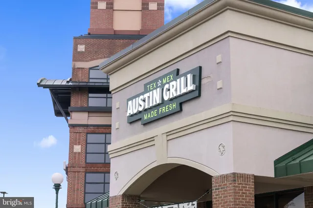 $699,900 | 20831 Miranda Falls Square, Sterling, VA 20165