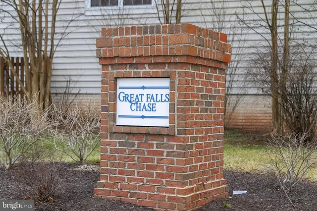 $699,900 | 20831 Miranda Falls Square, Sterling, VA 20165