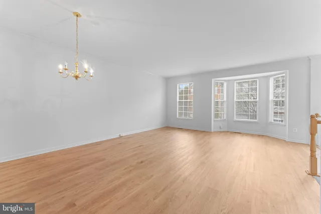 $699,900 | 20831 Miranda Falls Square, Sterling, VA 20165