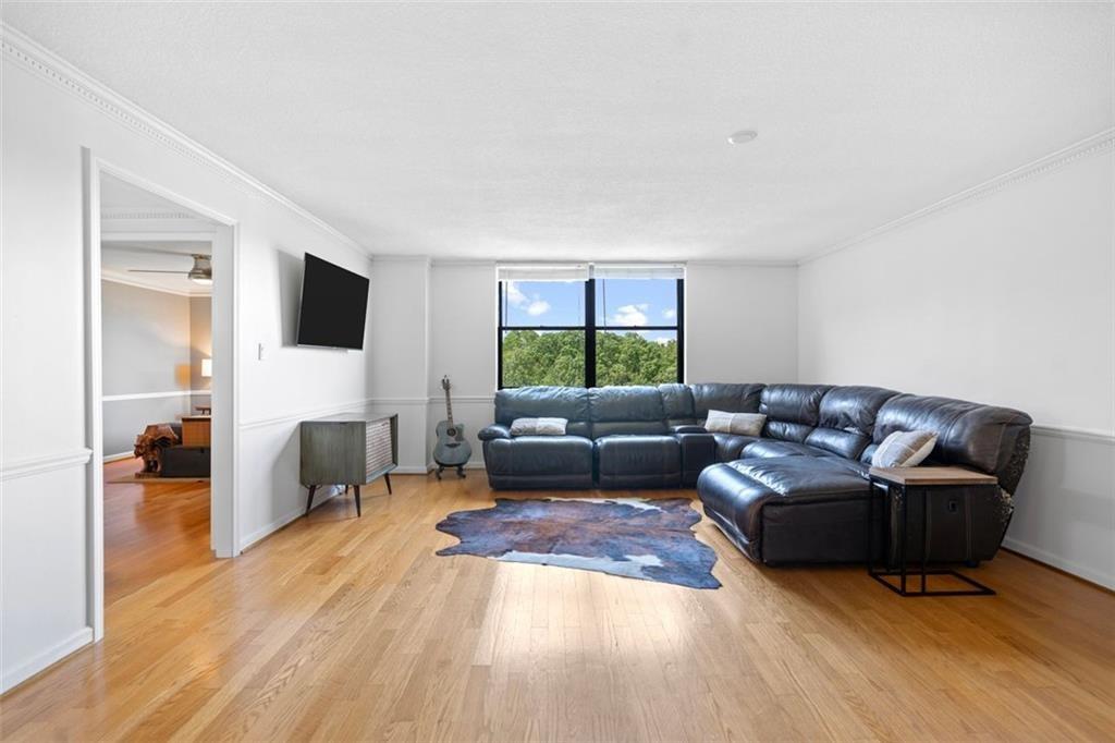 2965 Pharr Ct S Northwest, Unit 817 Atlanta, GA 30305 - Photo 10 of 31 Gallery Image 10