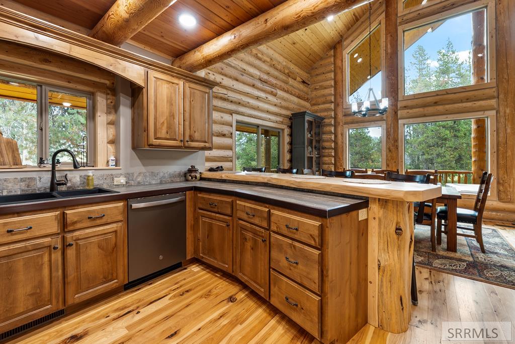 4354 Daltons Landing Ashton, ID 83420 - Photo 10 of 30