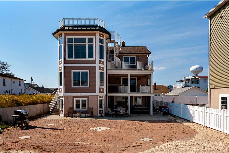 10 East Whittier Road, Unit 3 Strathmere, NJ 08248 - Photo 1 of 25 Gallery Image 1