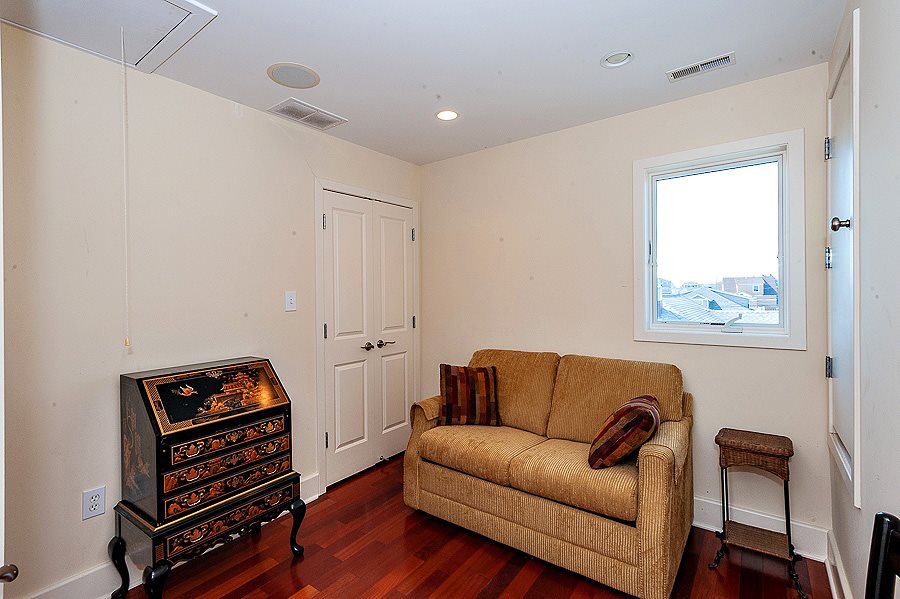 10 East Whittier Road, Unit 3 Strathmere, NJ 08248 - Photo 3 of 25 Gallery Image 3
