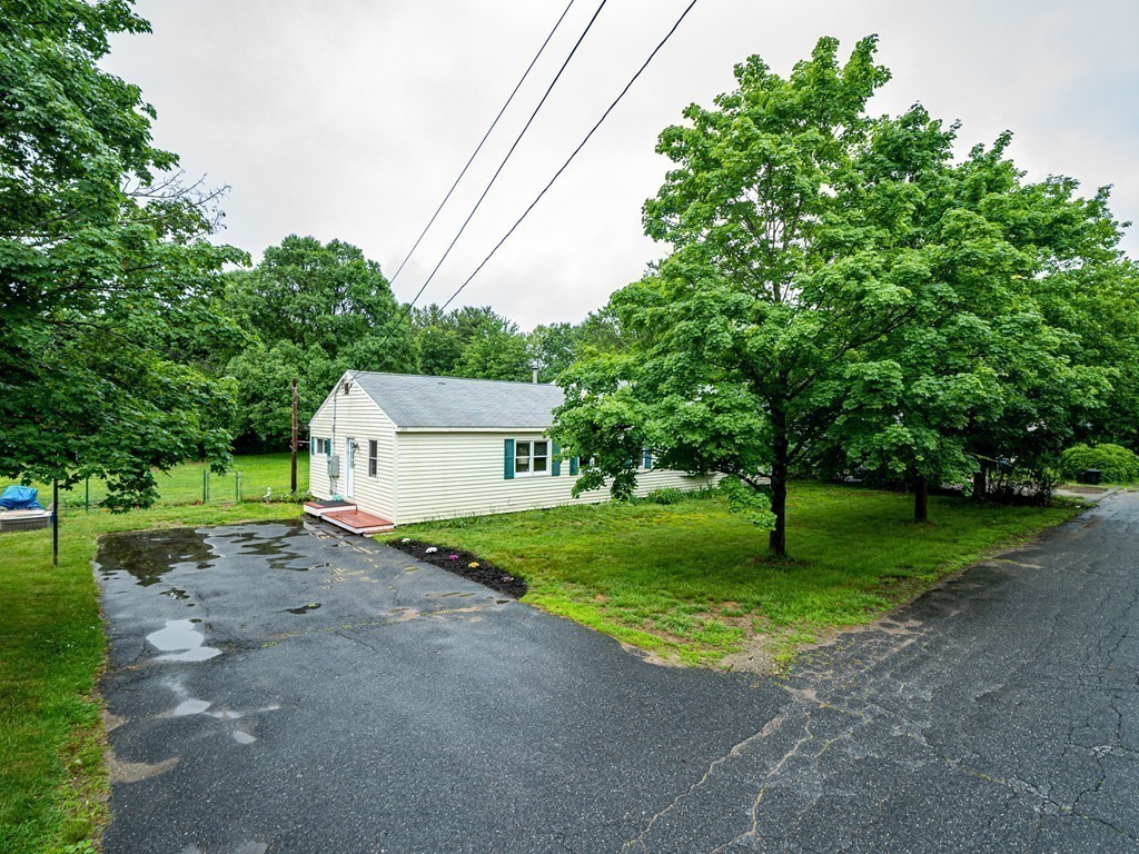 120 Hazen Road Shirley, MA 01464 - Photo 8 of 36 Gallery Image 8