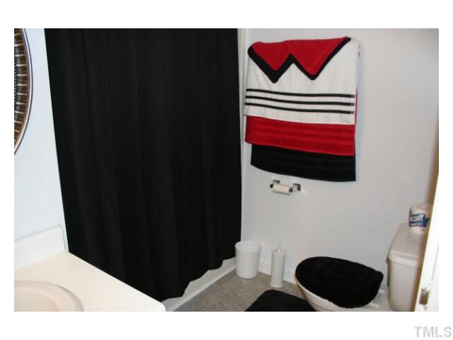 131 Pollock Road Kenly, NC 27542 - Photo 11 of 18 Gallery Image 11