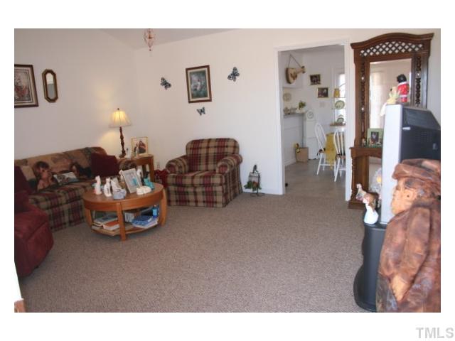 131 Pollock Road Kenly, NC 27542 - Photo 3 of 18 Gallery Image 3