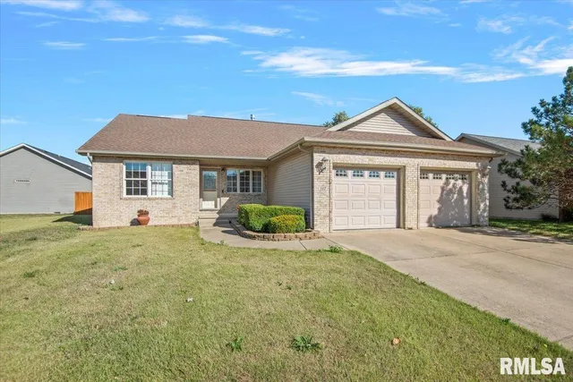 $268,500 | 117 Brookside Glen Drive, Sherman, IL 62684