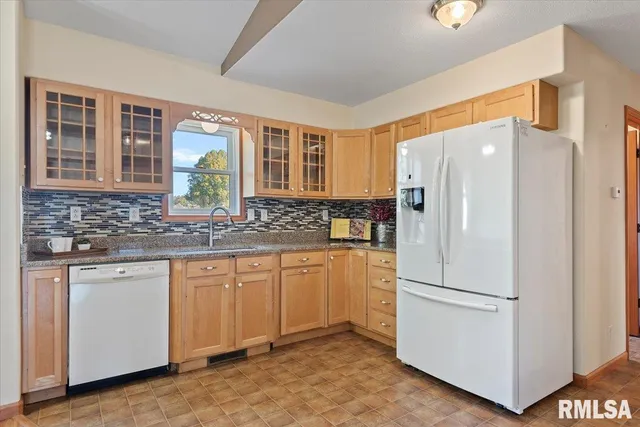 $268,500 | 117 Brookside Glen Drive, Sherman, IL 62684