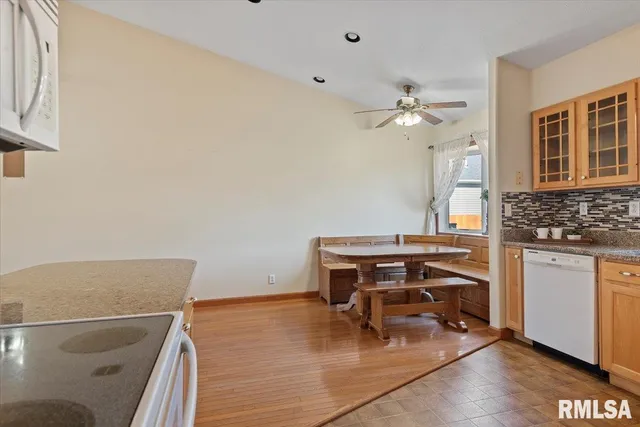 $268,500 | 117 Brookside Glen Drive, Sherman, IL 62684