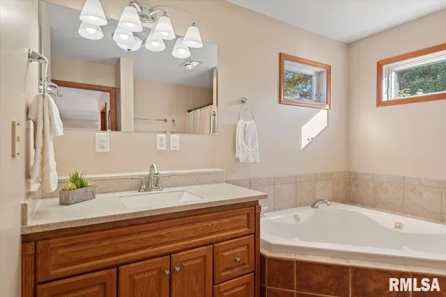 $268,500 | 117 Brookside Glen Drive, Sherman, IL 62684