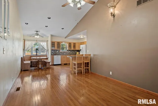 $268,500 | 117 Brookside Glen Drive, Sherman, IL 62684