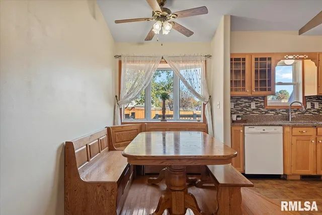 $268,500 | 117 Brookside Glen Drive, Sherman, IL 62684