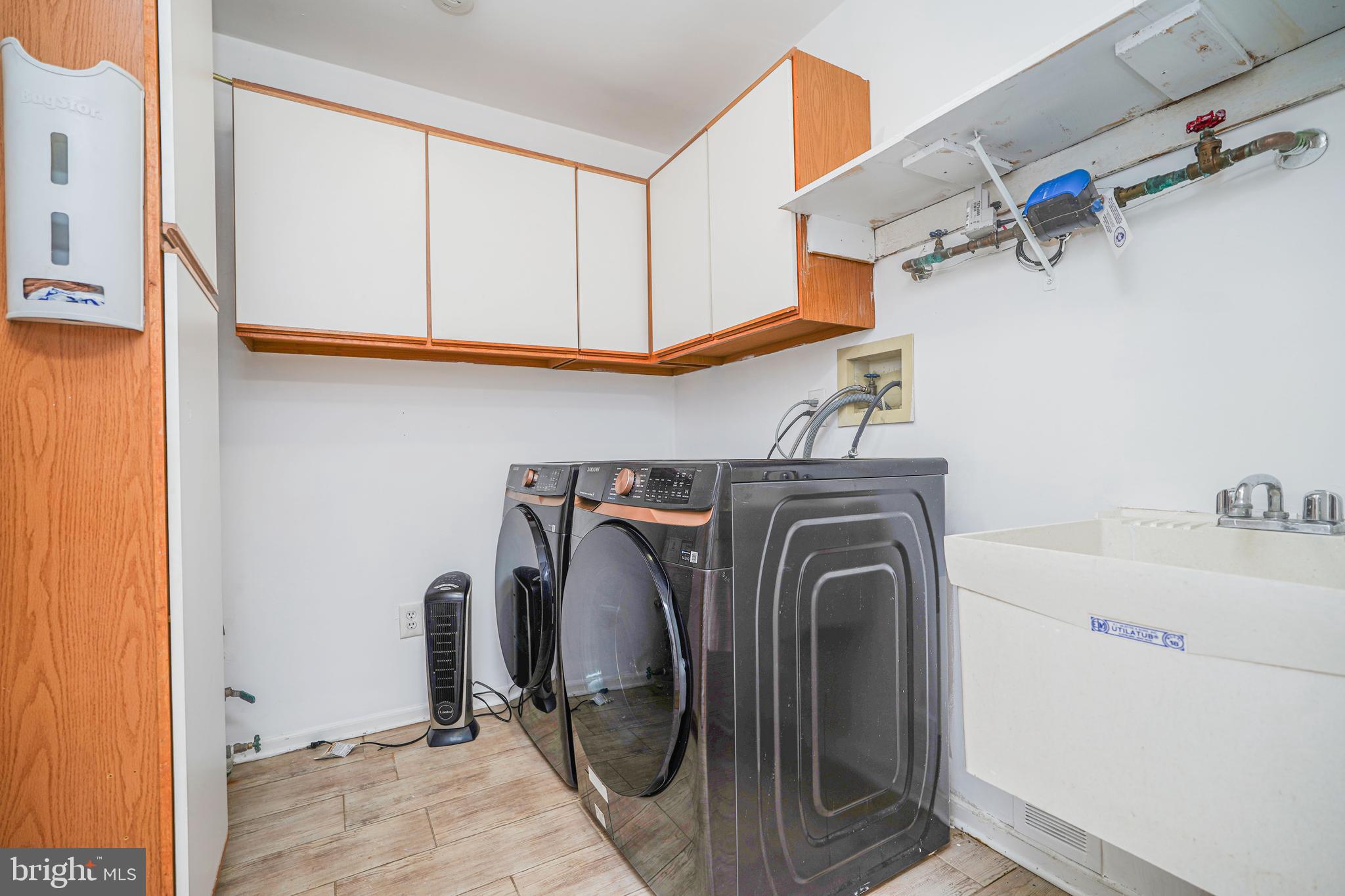 47 A Winthrop Road Monroe Township, NJ 08831 - Photo 17 of 25 Laundry- First Floor