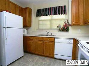624 Brickdust Court Fort Mill, SC 29708 - Photo 2 of 8 Gallery Image 2