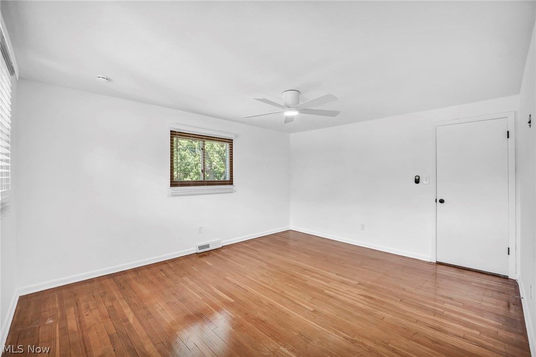 4915 Fairlawn Road Cleveland, OH 44124 - Photo 30 of 50