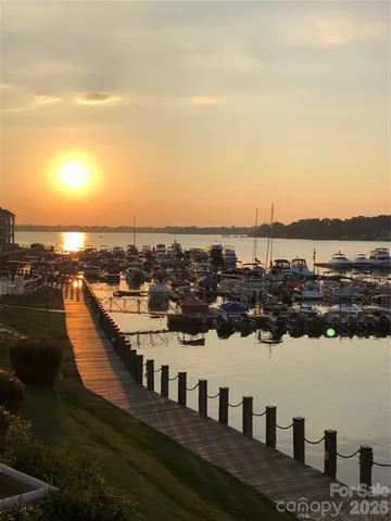 $549,000 | 18789 Vineyard Point Lane, Cornelius, NC 28031