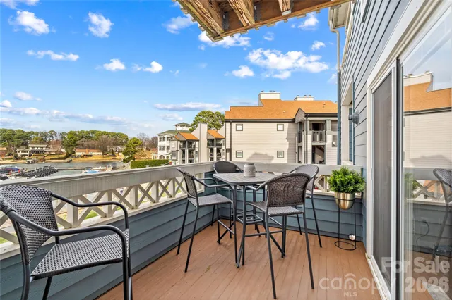 $549,000 | 18789 Vineyard Point Lane, Cornelius, NC 28031