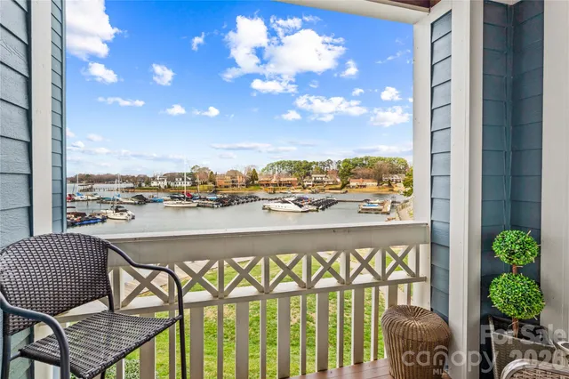 $549,000 | 18789 Vineyard Point Lane, Cornelius, NC 28031