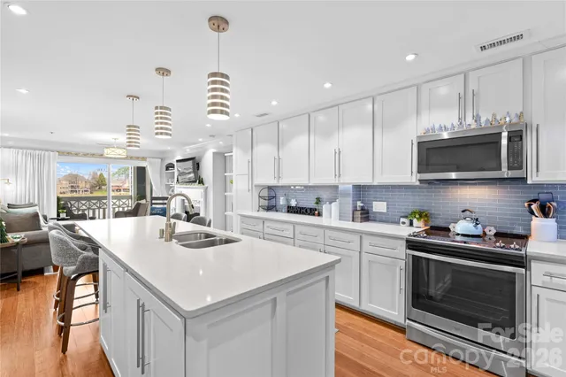 $549,000 | 18789 Vineyard Point Lane, Cornelius, NC 28031