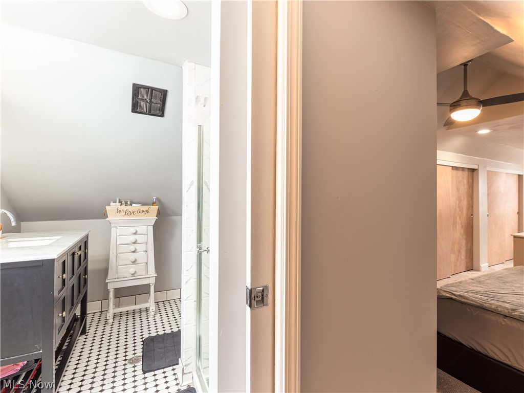 1206 Sunset Road Cleveland, OH 44124 - Photo 20 of 25