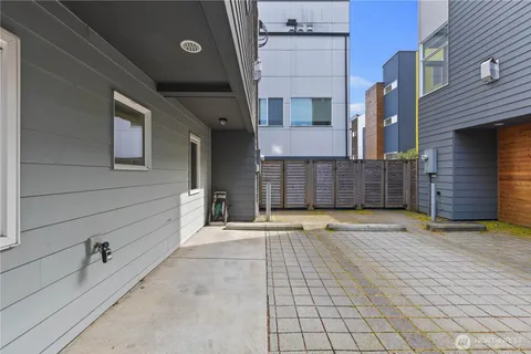 $1,075,000 | 6735 Alonzo Avenue Northwest, Unit A, Seattle, WA 98117