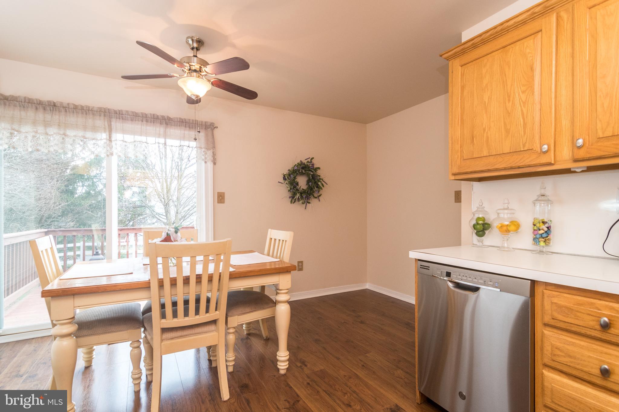 4 Woodly Road Royersford, PA 19468 - Photo 12 of 37 Kitchen Eating Area