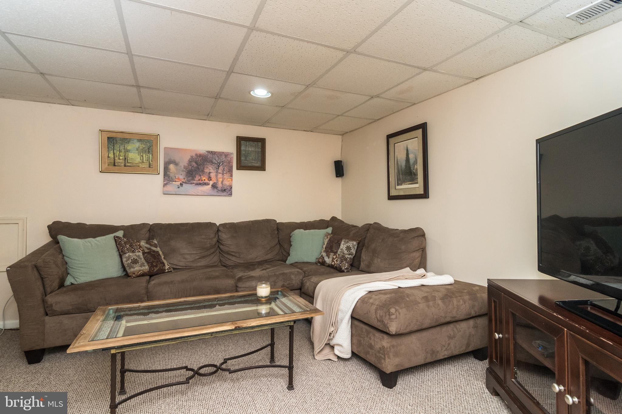 4 Woodly Road Royersford, PA 19468 - Photo 30 of 37 Family Room