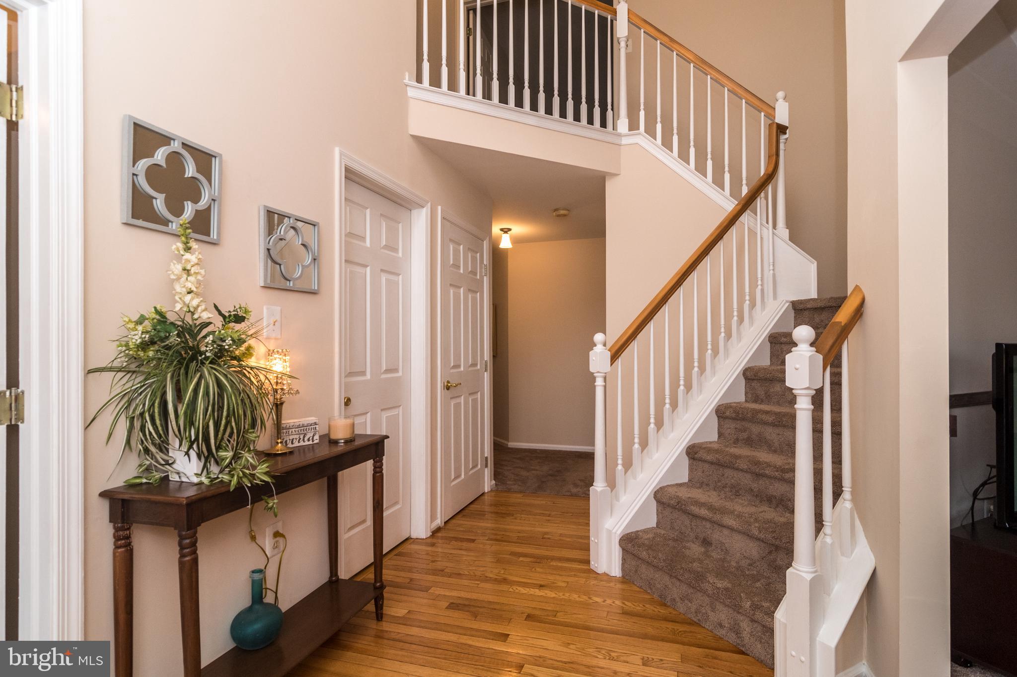 4 Woodly Road Royersford, PA 19468 - Photo 4 of 37 Curved Staircase
