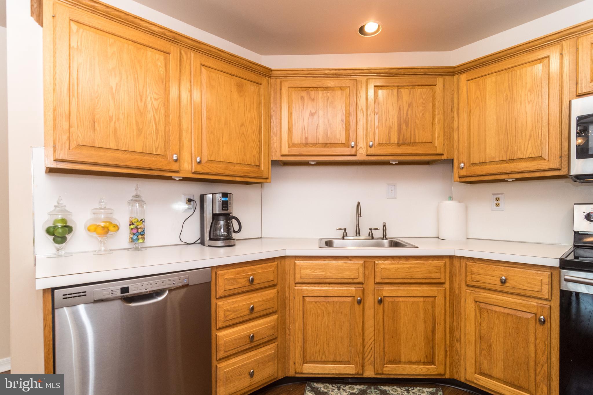 4 Woodly Road Royersford, PA 19468 - Photo 10 of 37 Kitchen