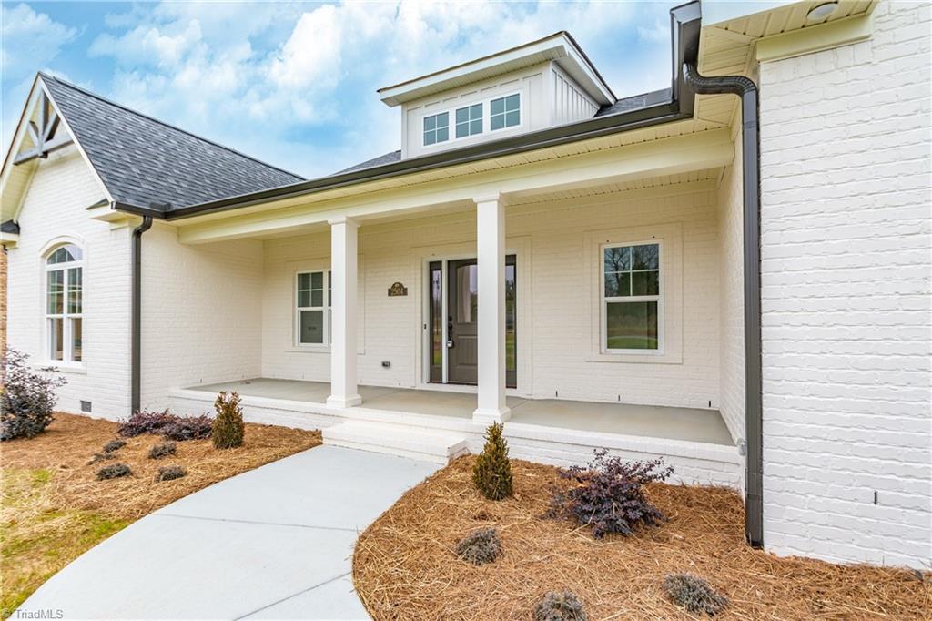 2504 Rivers Edge Road Summerfield, NC 27358 - Photo 3 of 23 Gallery Image 3