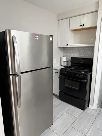 $1,275 | 20202 Washtenaw Street, Harper Woods, MI 48225