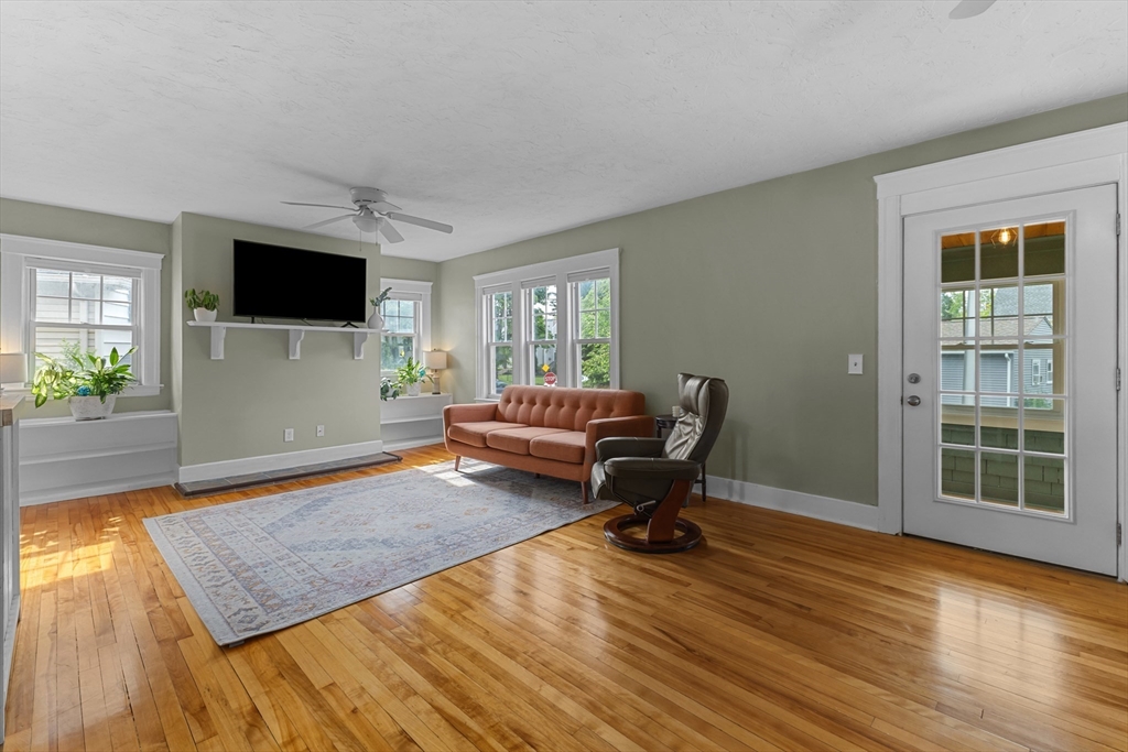 2 Davidson Road Worcester, MA 01605 - Photo 4 of 42