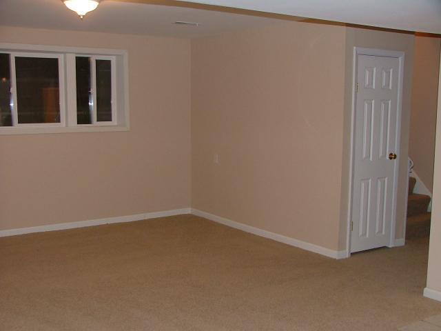 1035 Garvey Road Columbus, OH 43229 - Photo 5 of 10 Gallery Image 5