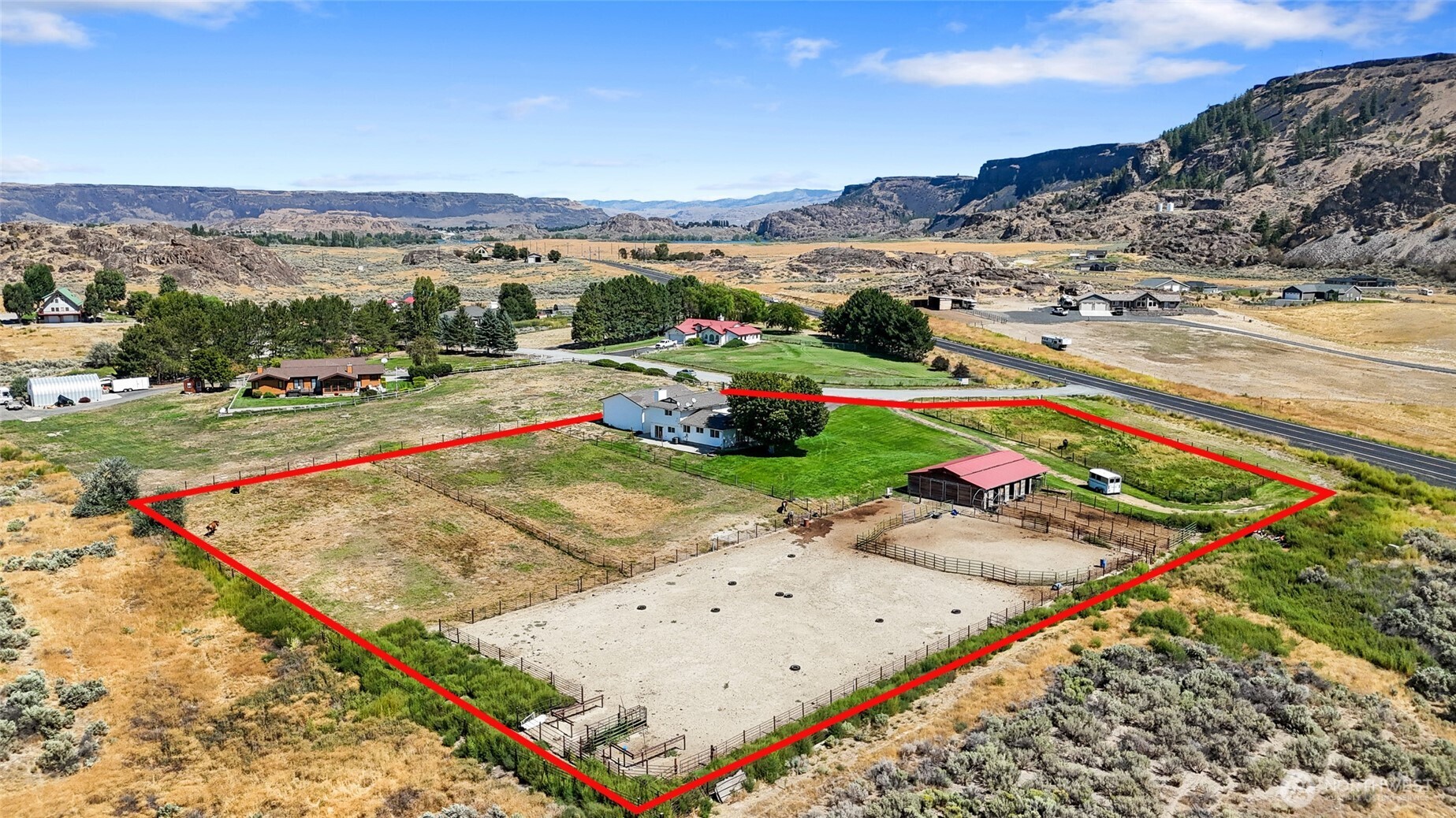 55790 Lake Ridge Lane Electric City, WA 99123 - Photo 35 of 35 a view of a tennis court