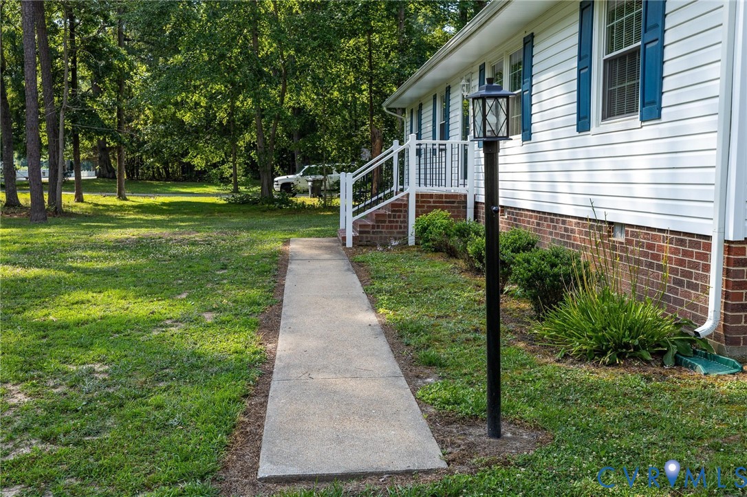5401 Cranemore Road Henrico, VA 23231 - Photo 7 of 56
