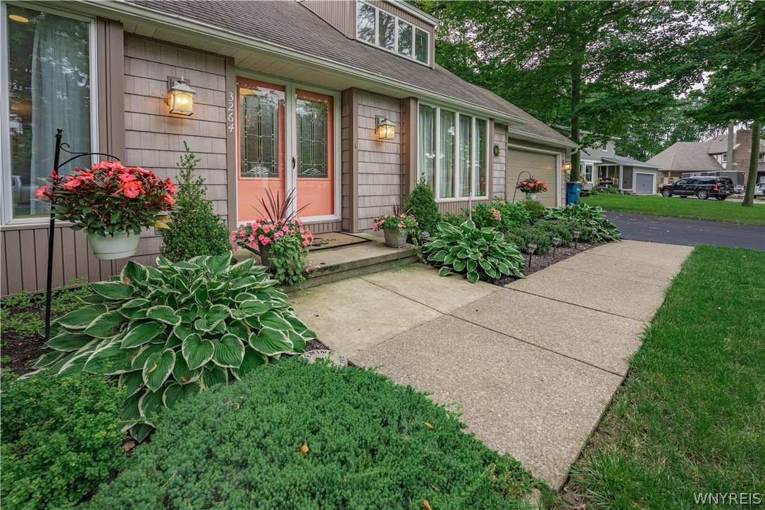 3264 Beechwood Circle Niagara, NY 14304 - Photo 12 of 48